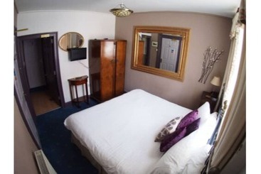هتل The Coach House