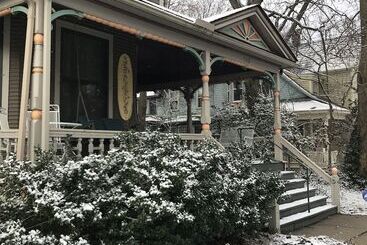 Innisfree Bed & Breakfast