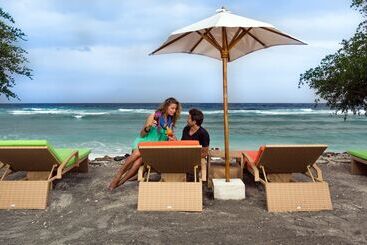 استراحتگاه Jambuluwuk Oceano Gili Trawangan