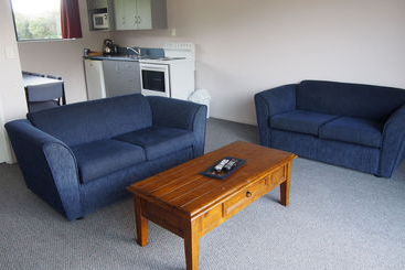 Linkwater Motel And Backpackers