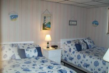 Monterey Motel