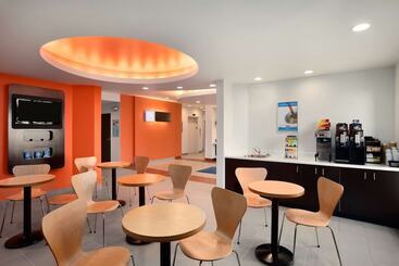 Motel 6swift Current, Sk
