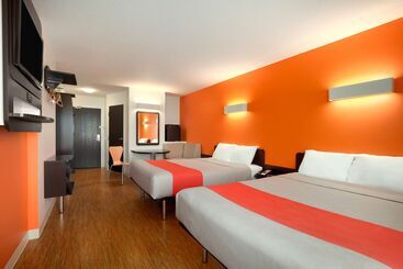 Motel 6swift Current, Sk