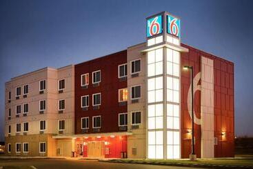Motel 6swift Current, Sk