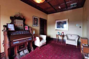 پانسیون The Manse