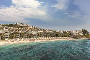 Swissotel Resort Bodrum Beach