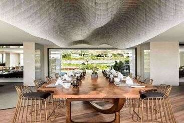 Swissotel Resort Bodrum Beach