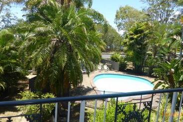 Tower Court Motel
