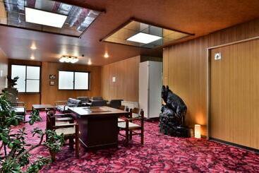 هتل Takenoya Ryokan