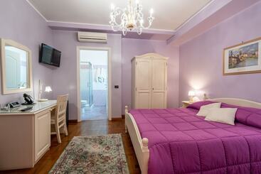 B&b Di Charme Alhambra  Guest House - Giarre