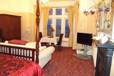 تختخواب و صبحانه Britten House