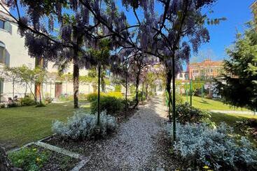 Bed and Breakfast Casa Caburlotto