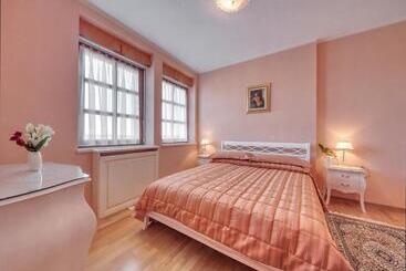 Boutique Hotel Villa Vulin