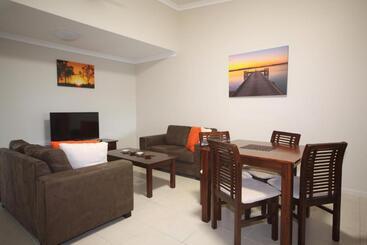 Direct Collective   Villas On Rivergum