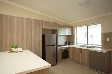 Direct Collective   Villas On Rivergum