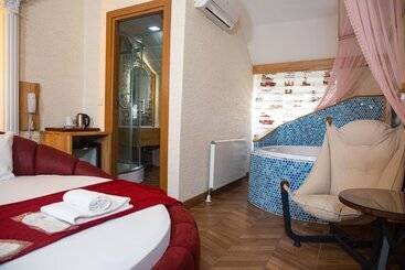 Emirtimes Hotel Kadıköy