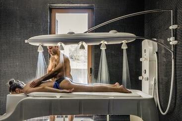 هتل Aqua Village, Health Resort