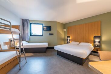 B&b Hotel Cholet Sud