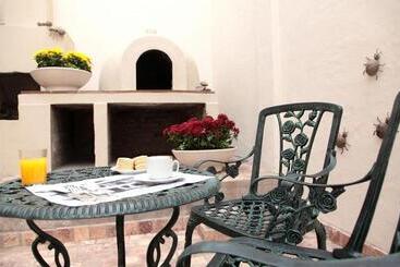 هتل Boutique Balcon De La Plaza