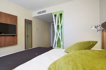هتل Campanile Bordeaux Ouest Merignac Aeroport