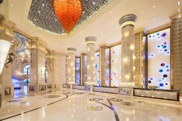 هتل Chimelong Hengqin Bay