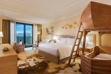 هتل Chimelong Hengqin Bay