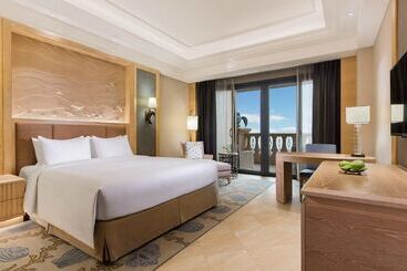 هتل Chimelong Hengqin Bay