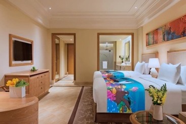 هتل Chimelong Hengqin Bay