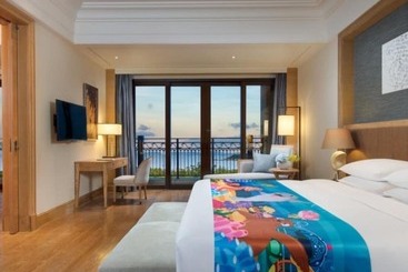 هتل Chimelong Hengqin Bay