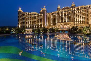 هتل Chimelong Hengqin Bay