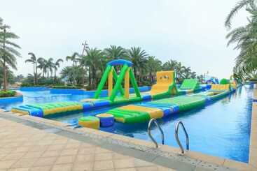 هتل Chimelong Hengqin Bay