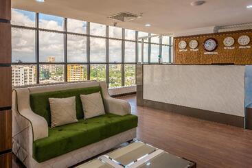هتل Golden Tulip Dar Es Salaam City Center