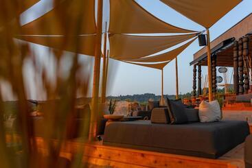 هتل Green Life Beach Resort Sozopol