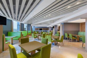 هتل Holiday Inn Express Zhengzhou Airport, An Ihg
