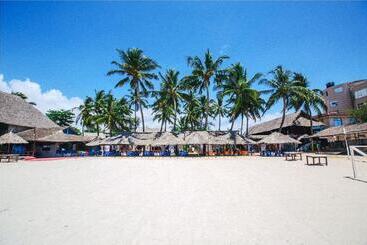 هتل Best Western Jangwani Sea Breeze Resort