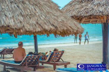 هتل Best Western Jangwani Sea Breeze Resort