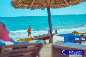 هتل Best Western Jangwani Sea Breeze Resort