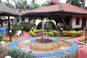 هتل Best Western Jangwani Sea Breeze Resort