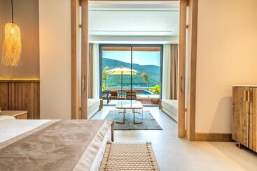 هتل La Blanche Island Bodrum
