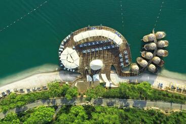 هتل La Blanche Island Bodrum