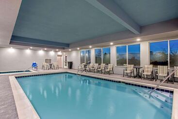 هتل La Quinta By Wyndham Paducah