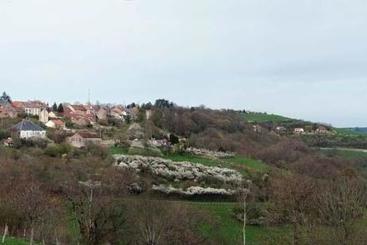 בית מלון כפרי Le Spuller