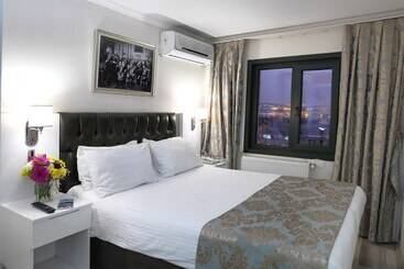 Monarch Hotel Istanbul