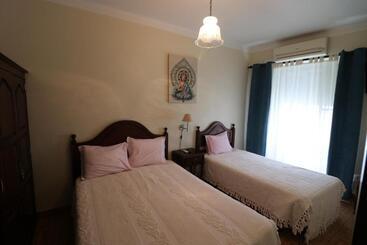 هتل Residencial Miguel José