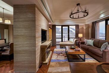 هتل Sheraton Changbaishan Resort