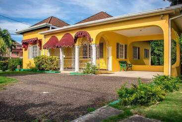 Silver Creek Resort - Runaway Bay