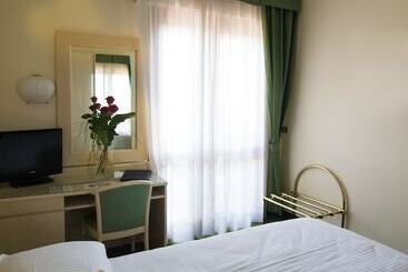 هتل Terme Antoniano