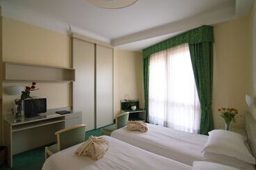 هتل Terme Antoniano