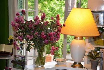 هتل Villa Terme Di Caldana B&b