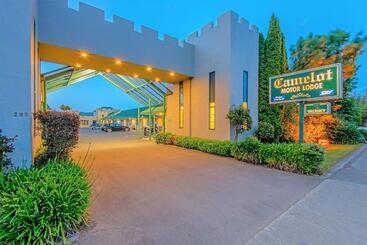 مُتل Camelot Motor Lodge And Conference Centre